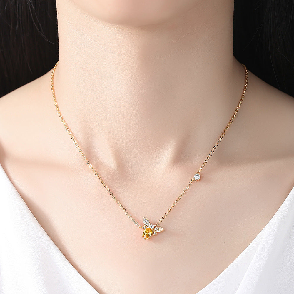 Fashion Bee Pendant Necklace with Adjustable Chain