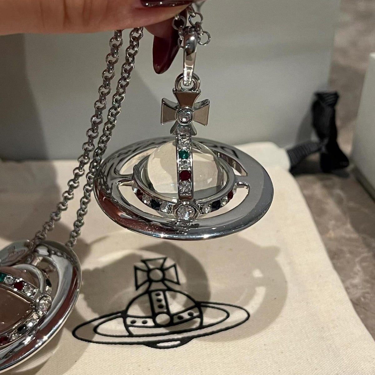 3D Planet Pendant Necklace ? Trendy Women?s Jewelry